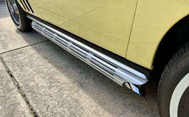 Chevrolet-Corvette-convertible-1966-Yellow-Black-13