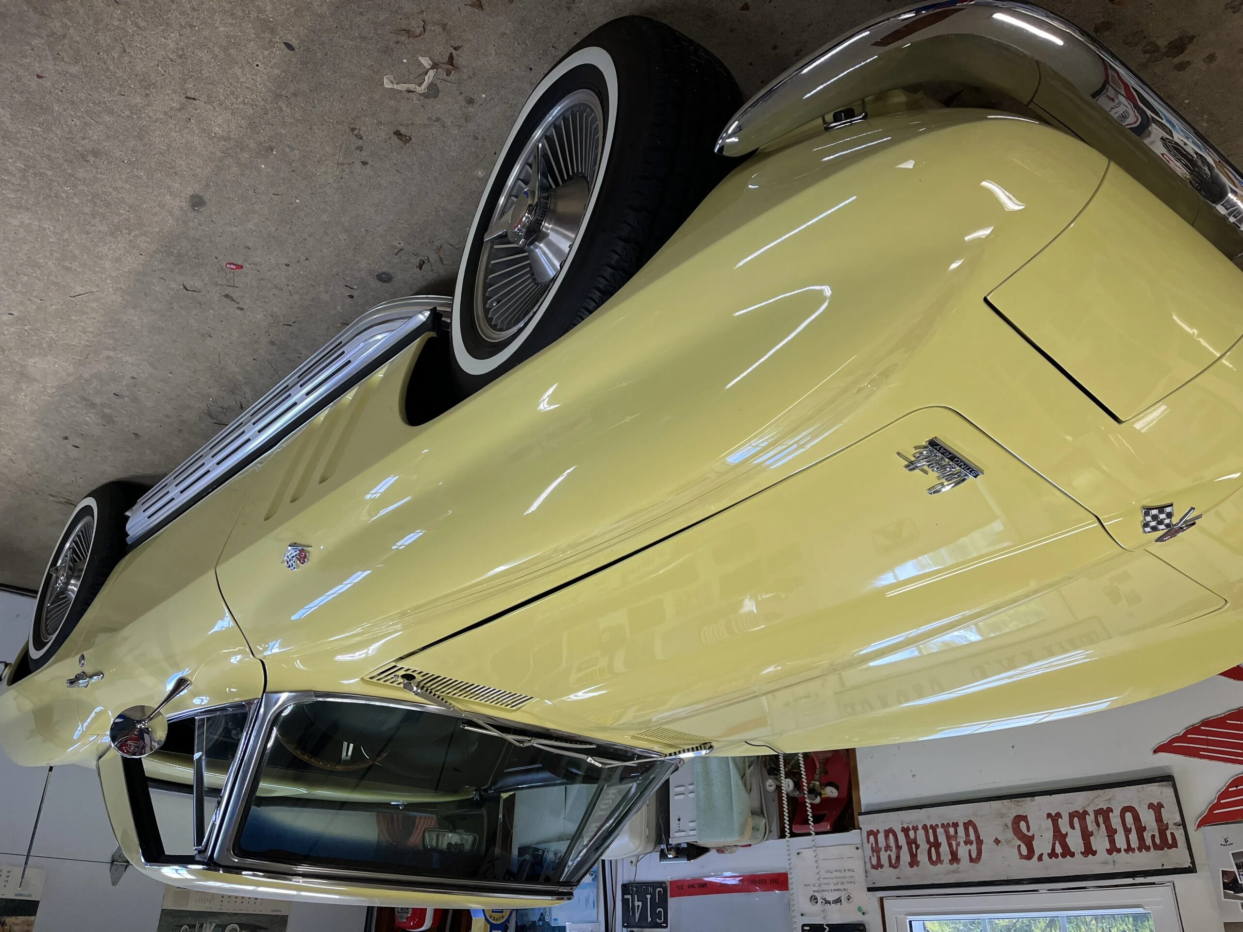 Chevrolet-Corvette-convertible-1966-Yellow-Black-20