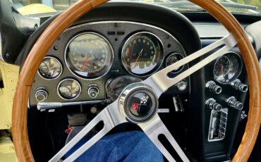Chevrolet-Corvette-convertible-1966-Yellow-Black-6