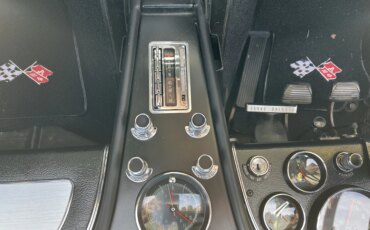 Chevrolet-Corvette-convertible-1966-Yellow-Black-9