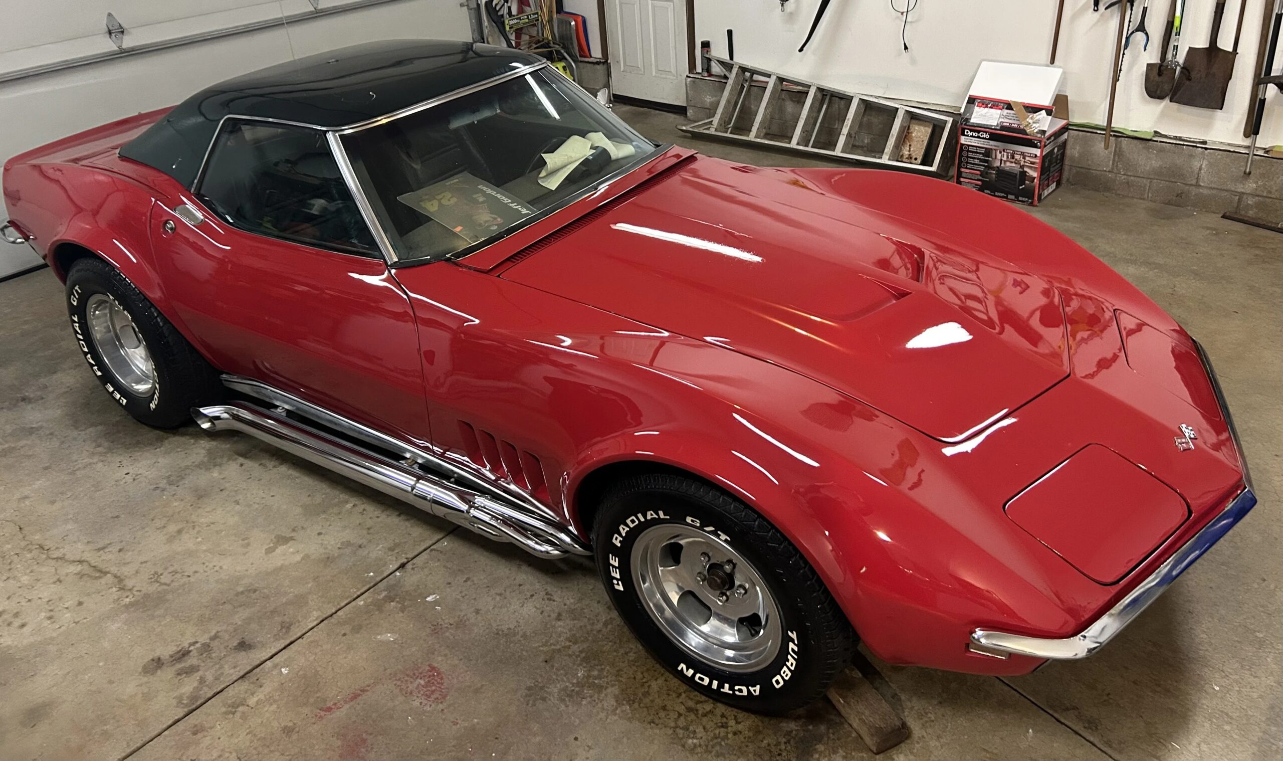 Chevrolet-Corvette-convertible-1968-Red-Black-12