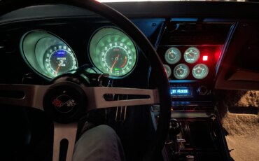 Chevrolet-Corvette-convertible-1970-Blue-Blue-23