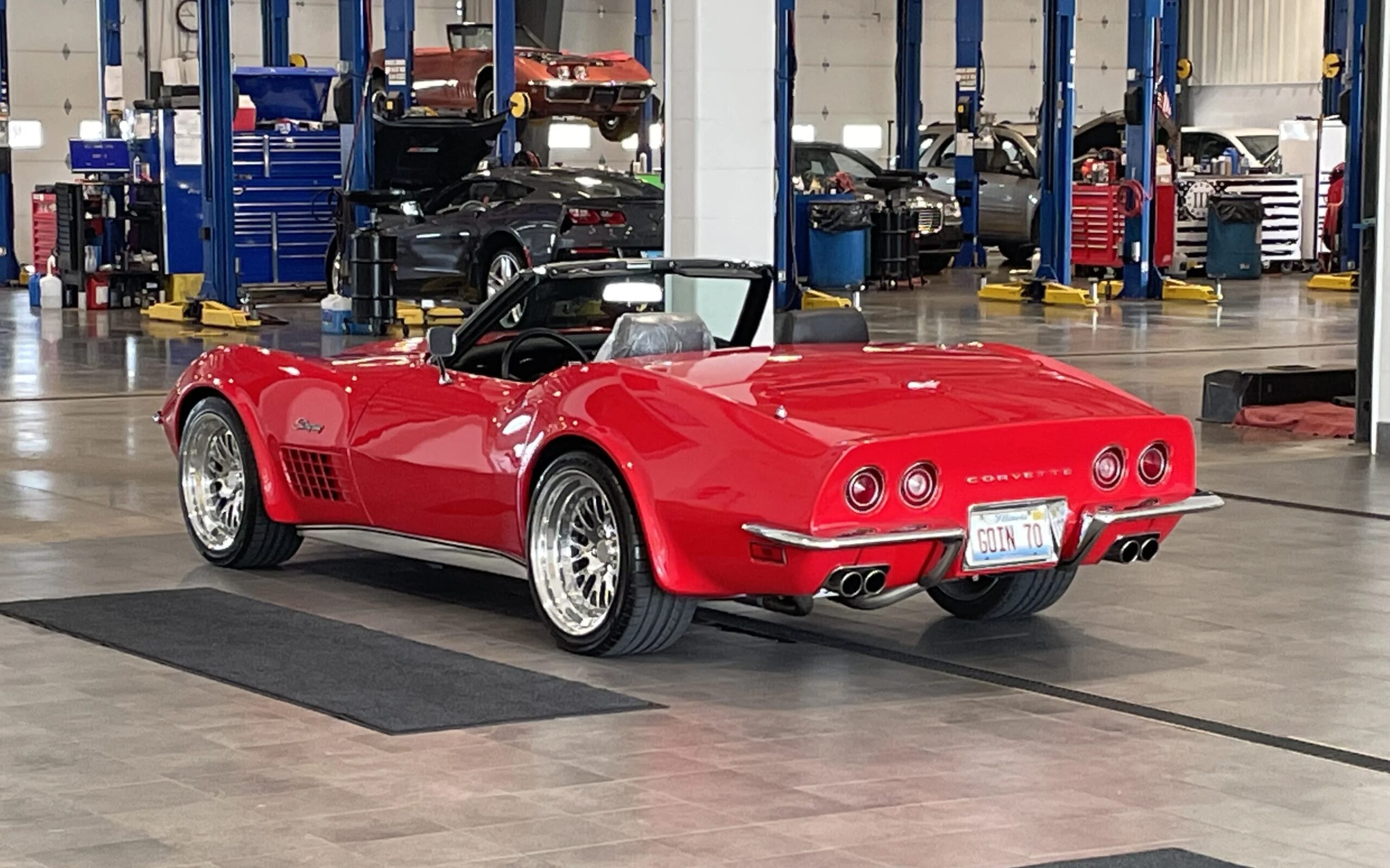 Chevrolet-Corvette-convertible-1970-Red-Black-2