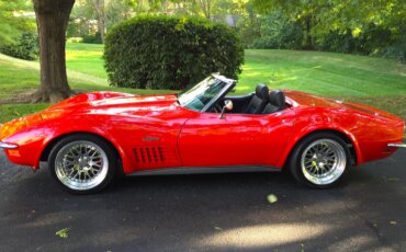 Chevrolet-Corvette-convertible-1970-Red-Black-21