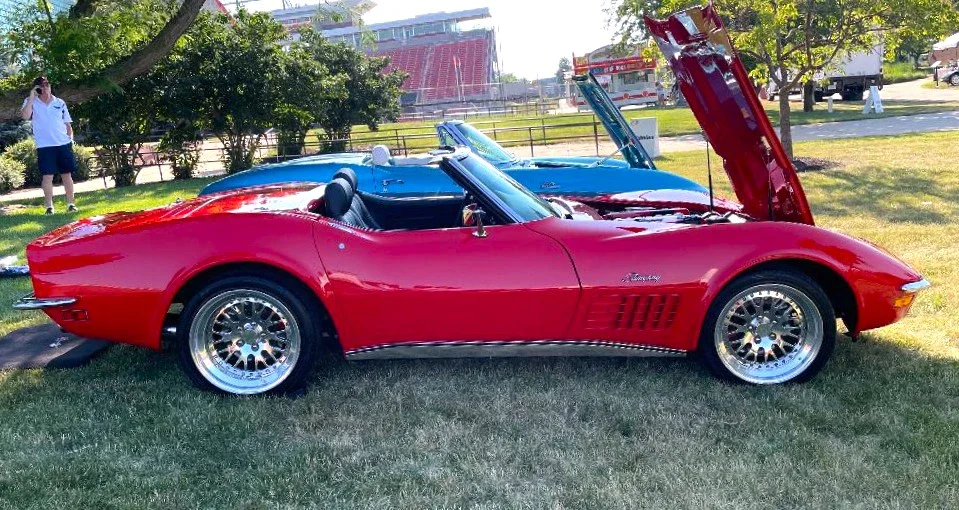 Chevrolet-Corvette-convertible-1970-Red-Black-47
