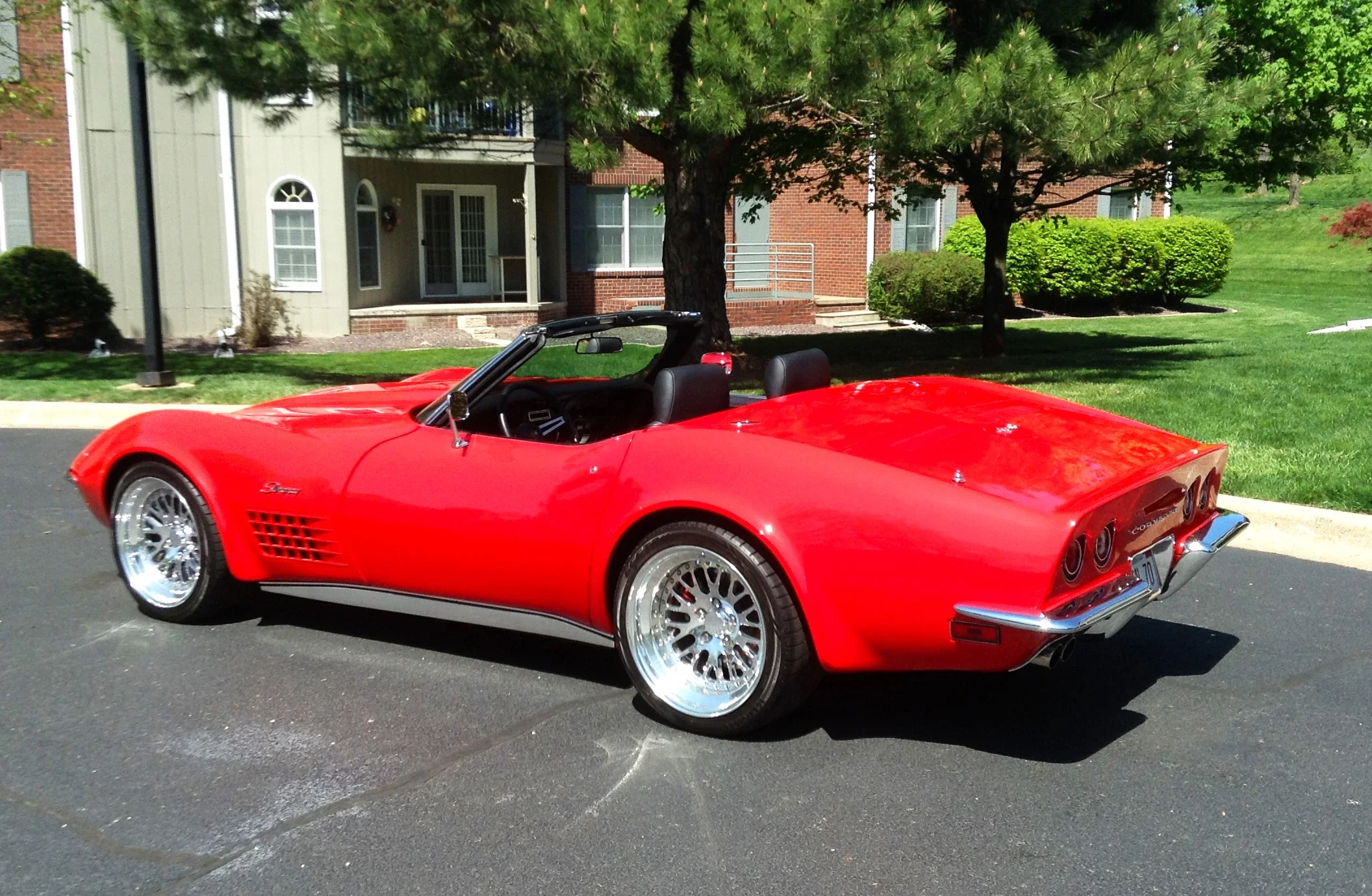 Chevrolet-Corvette-convertible-1970-Red-Black