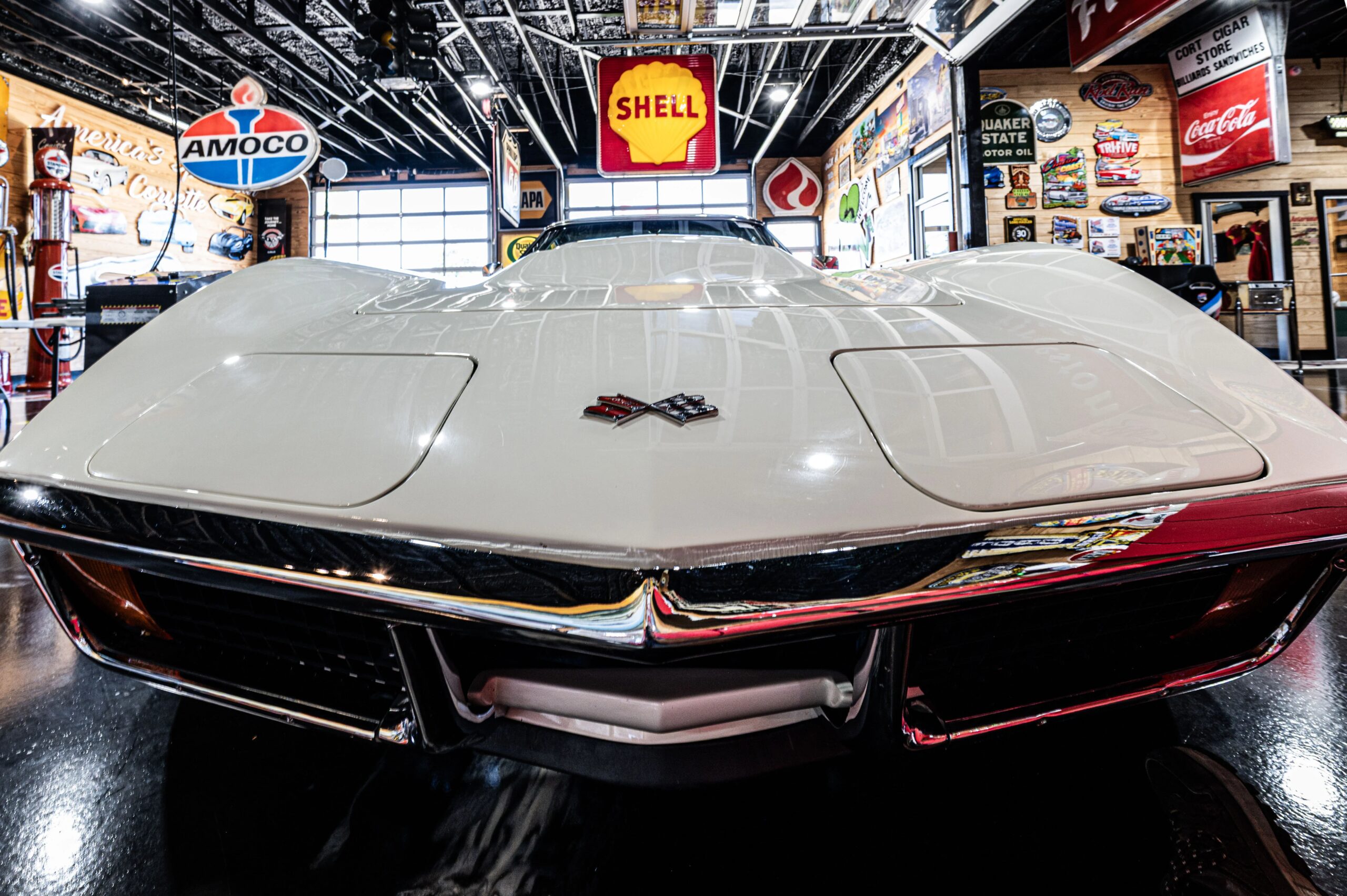 Chevrolet-Corvette-convertible-1972-White-Tan-11