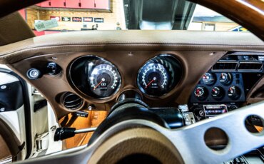 Chevrolet-Corvette-convertible-1972-White-Tan-45