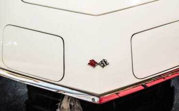 Chevrolet-Corvette-convertible-1972-White-Tan-50