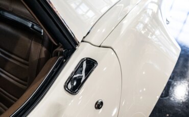 Chevrolet-Corvette-convertible-1972-White-Tan-51