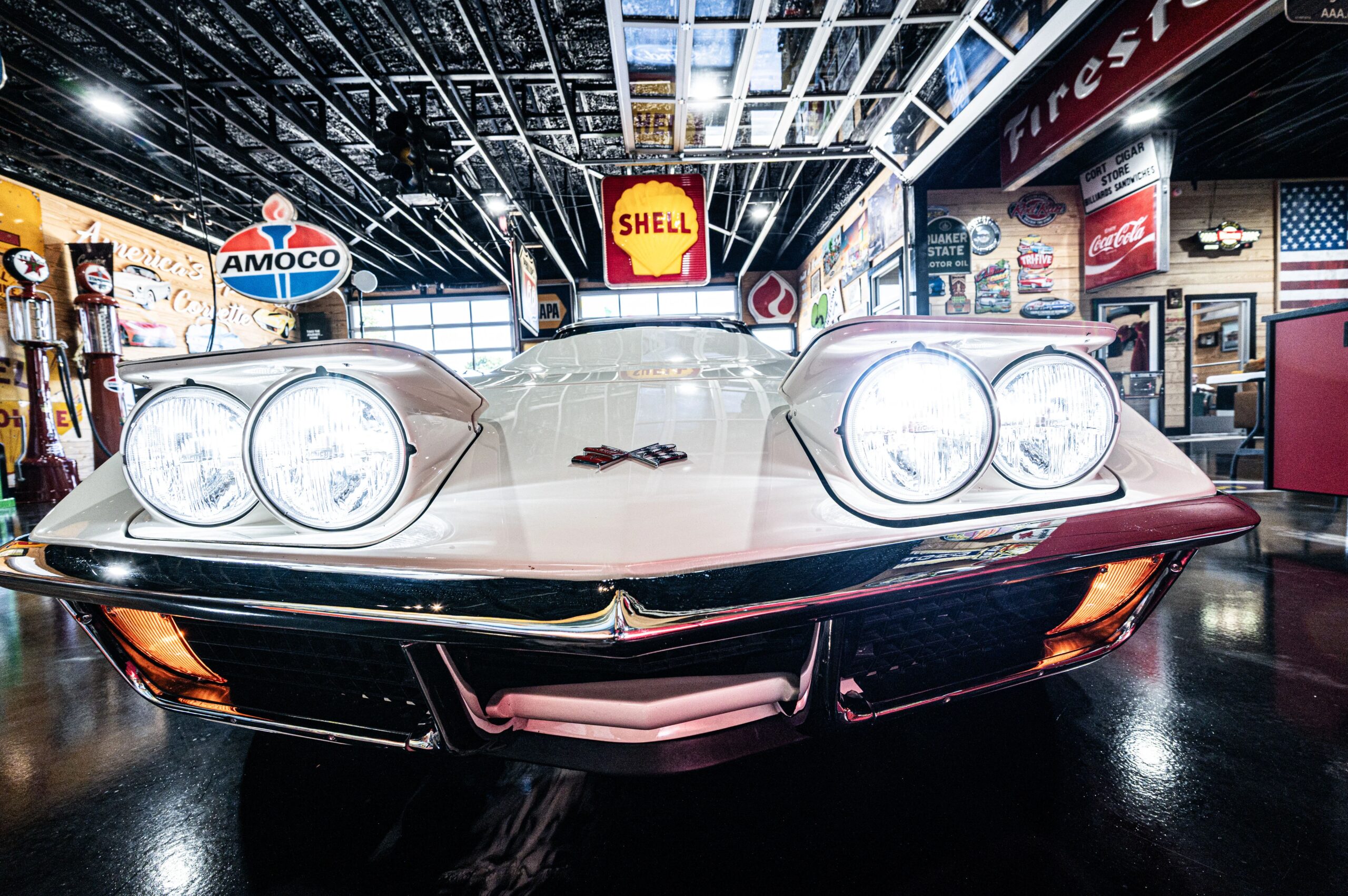 Chevrolet-Corvette-convertible-1972-White-Tan-53