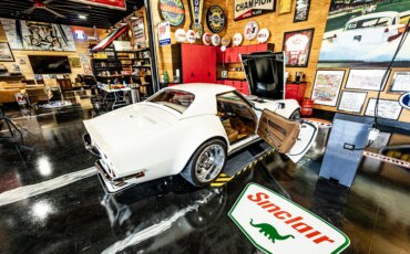 Chevrolet-Corvette-convertible-1972-White-Tan-59