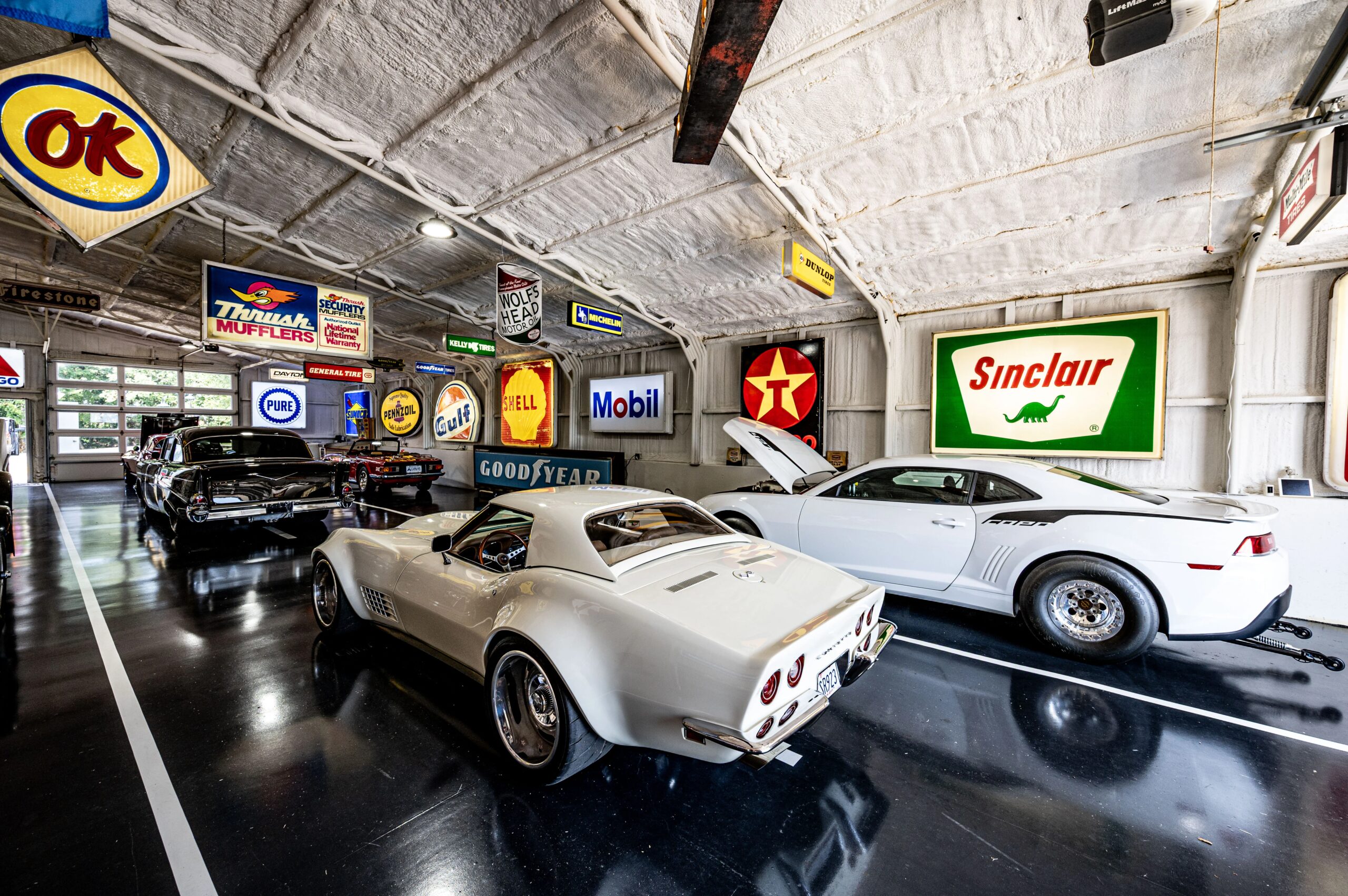 Chevrolet-Corvette-convertible-1972-White-Tan-63