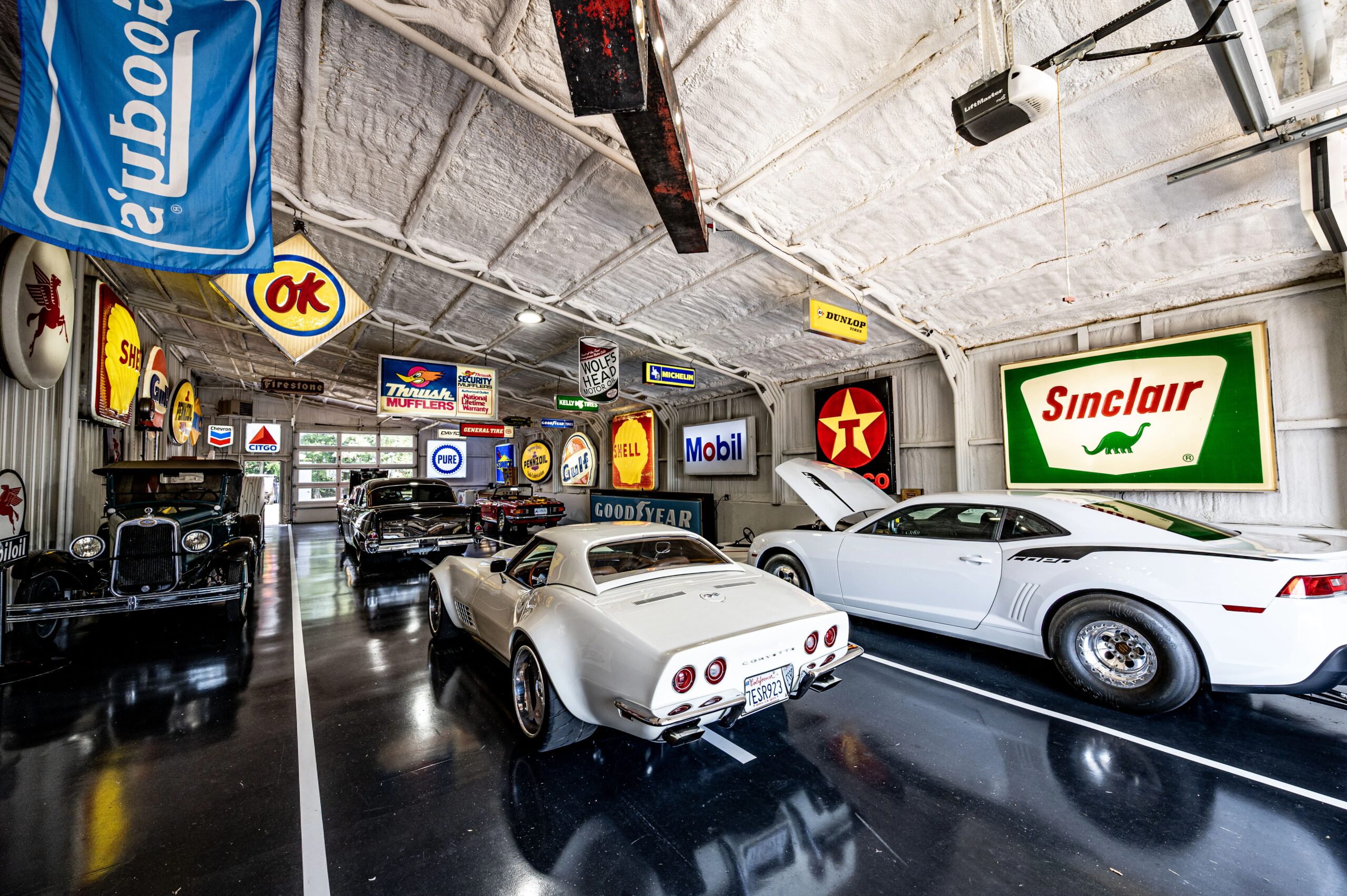Chevrolet-Corvette-convertible-1972-White-Tan-64
