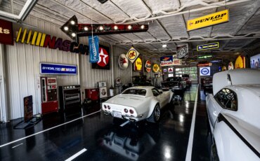 Chevrolet-Corvette-convertible-1972-White-Tan-65
