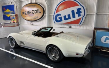 Chevrolet-Corvette-convertible-1972-White-Tan-70