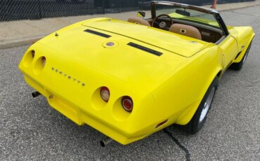 Chevrolet-Corvette-convertible-1974-Yellow-Brown-2