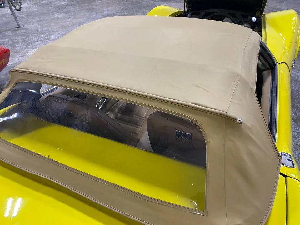 Chevrolet-Corvette-convertible-1974-Yellow-Brown-3