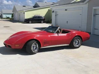Chevrolet-Corvette-convertible-1975-Red-Tan-1