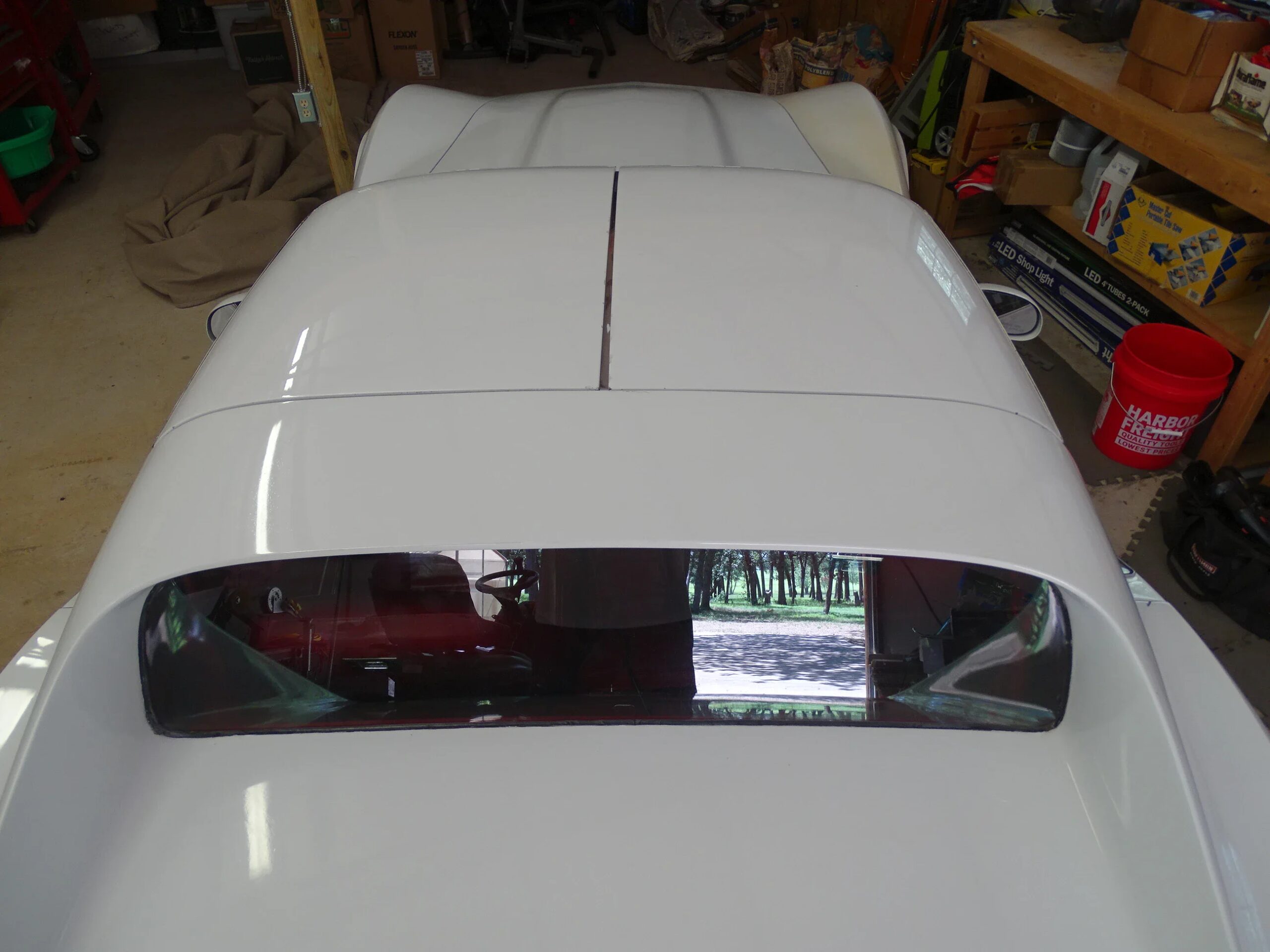 Chevrolet-Corvette-convertible-1977-White-Red-2