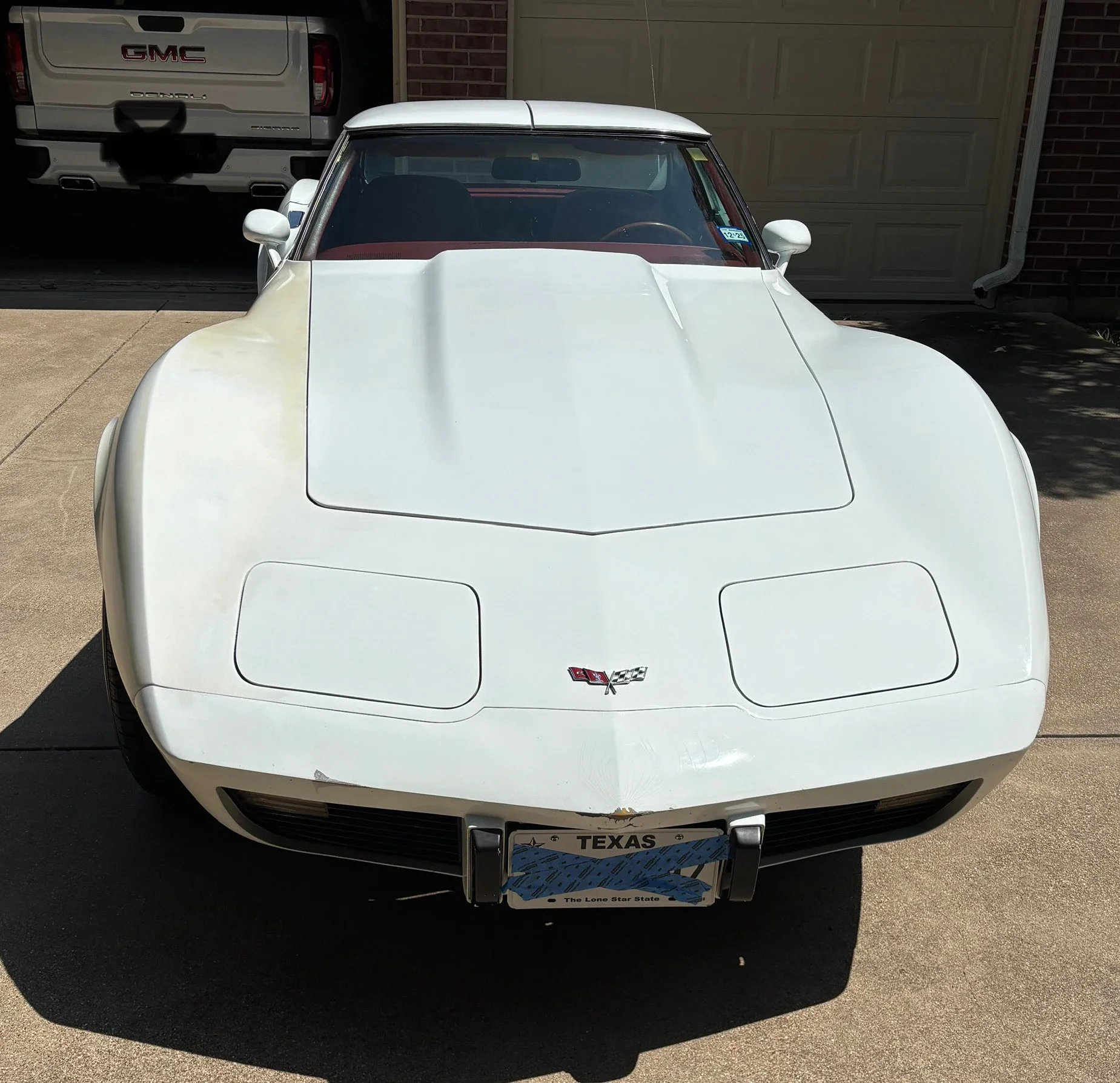 Chevrolet-Corvette-convertible-1977-White-Red-5