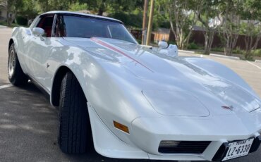 Chevrolet-Corvette-convertible-1979-White-Red-30