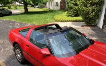 Chevrolet-Corvette-convertible-1985-Red-Black-11