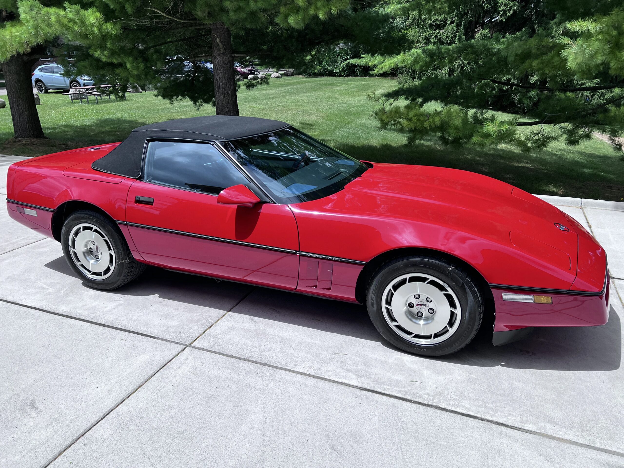Chevrolet-Corvette-convertible-1986-Red-Black-12