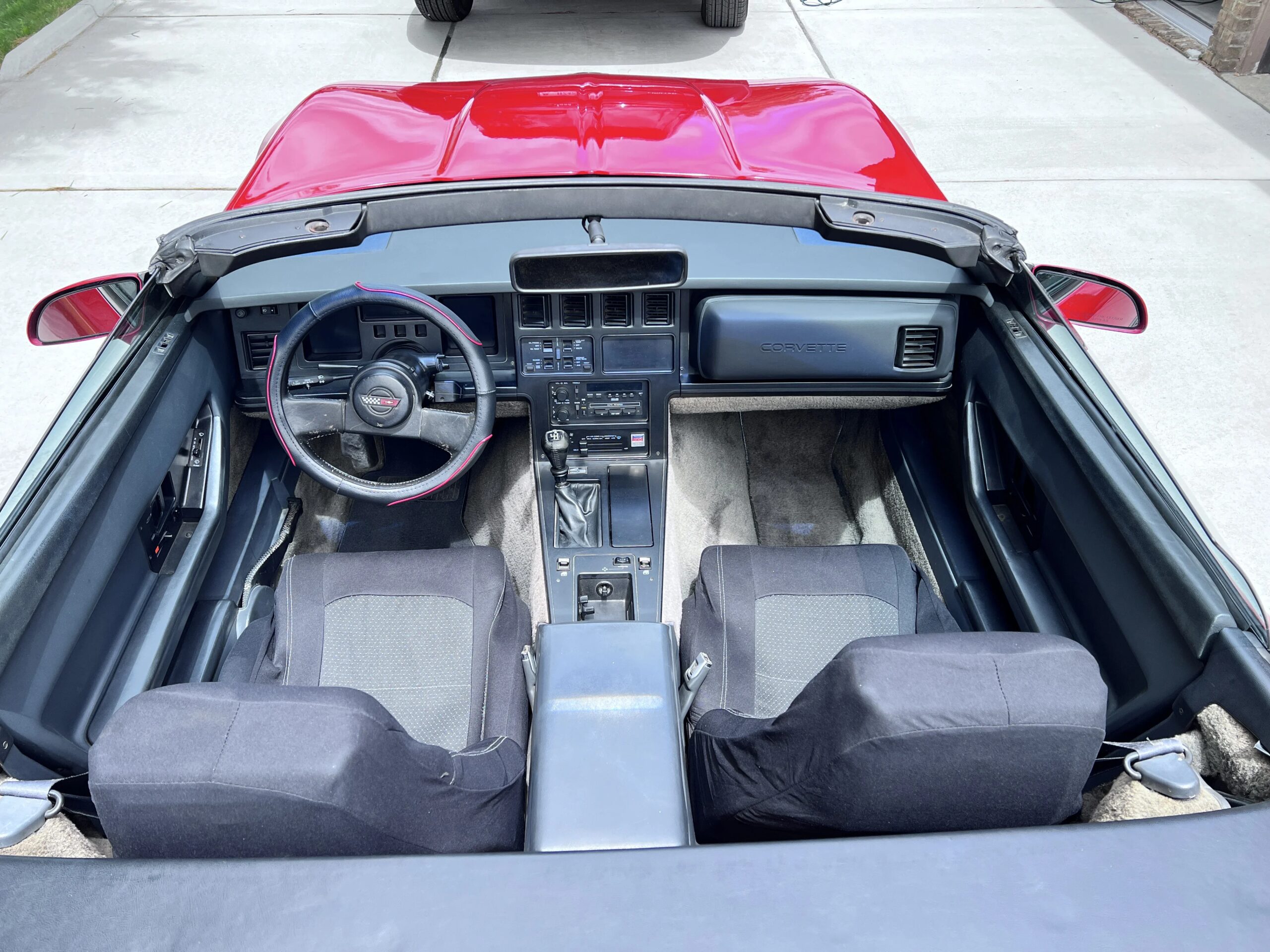 Chevrolet-Corvette-convertible-1986-Red-Black-7