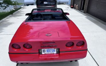 Chevrolet-Corvette-convertible-1986-Red-Black-8
