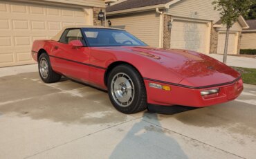 Chevrolet-Corvette-convertible-1986-Red-Tan