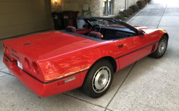 Chevrolet-Corvette-convertible-1987-Red-Red