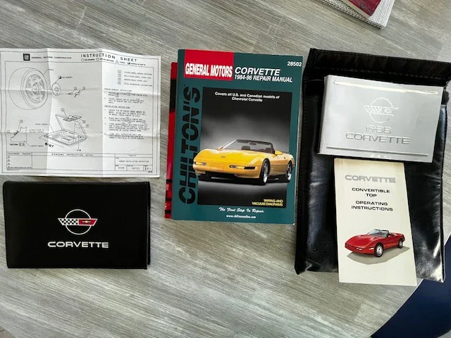 Chevrolet-Corvette-convertible-1988-Red-Black-3
