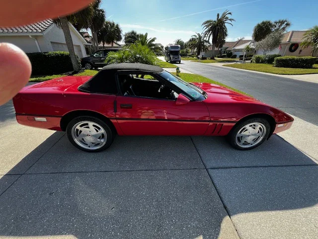 Chevrolet-Corvette-convertible-1988-Red-Black