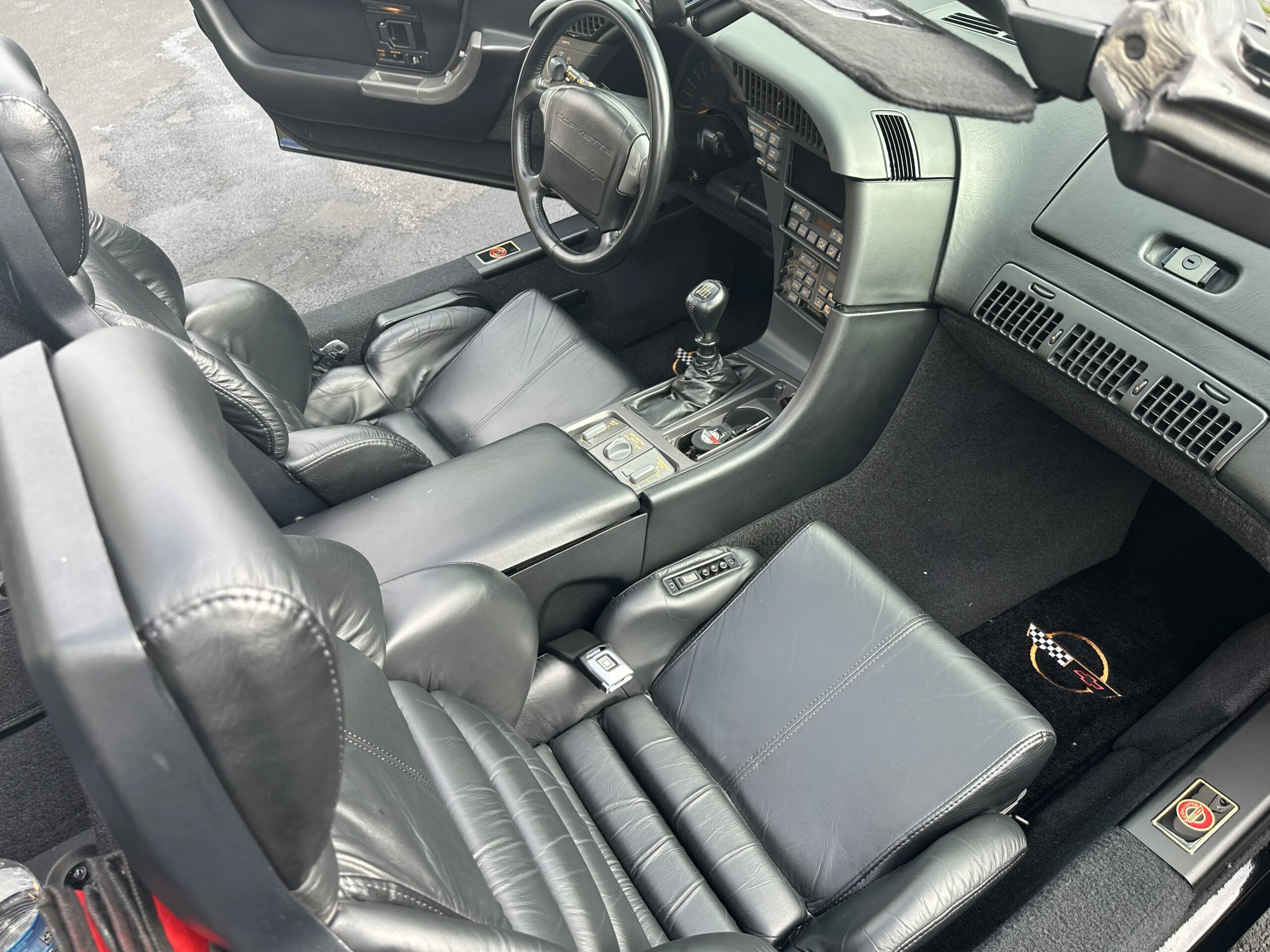Chevrolet-Corvette-convertible-1991-Black-Black-15