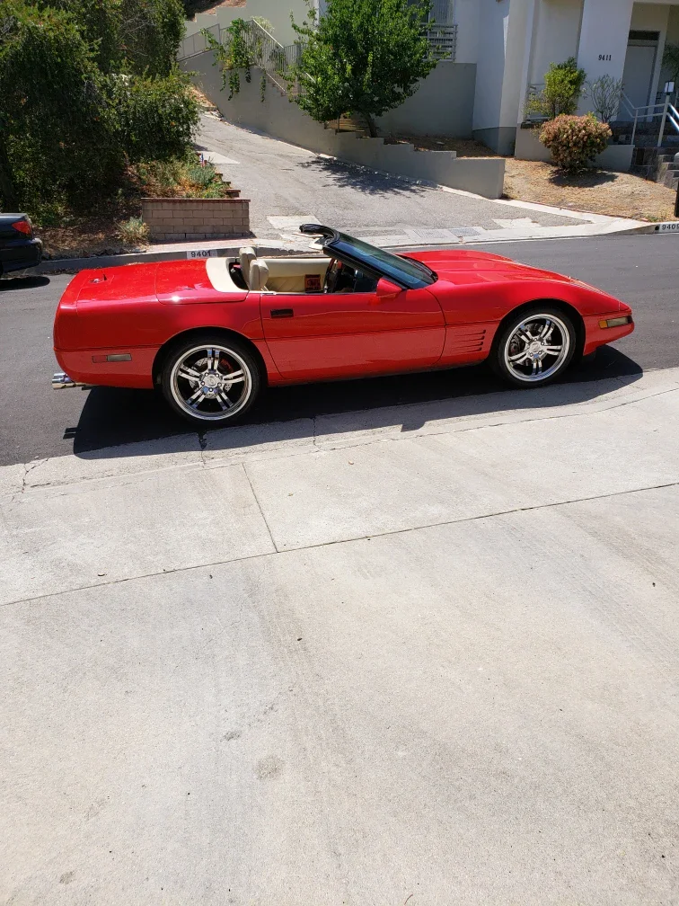 Chevrolet-Corvette-convertible-1991-Red-Tan-10