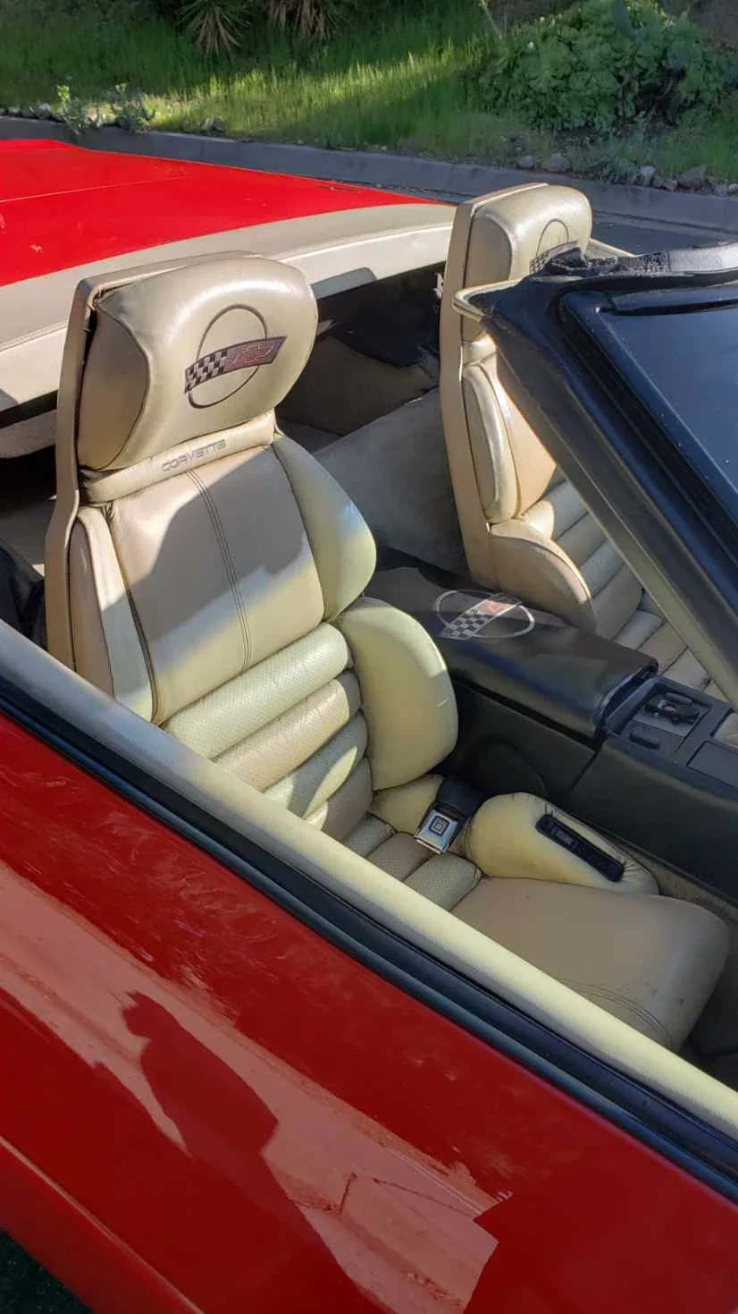 Chevrolet-Corvette-convertible-1991-Red-Tan-4