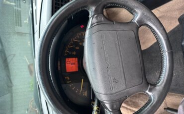 Chevrolet-Corvette-convertible-1993-Green-Beige-2