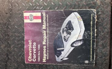 Chevrolet-Corvette-convertible-1993-Green-Beige-6