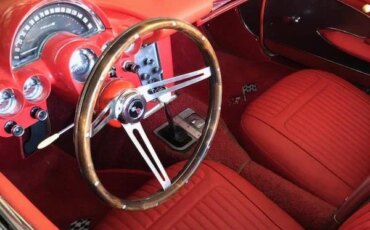 Chevrolet-Corvette-coupe-1958-Gray-Red-1