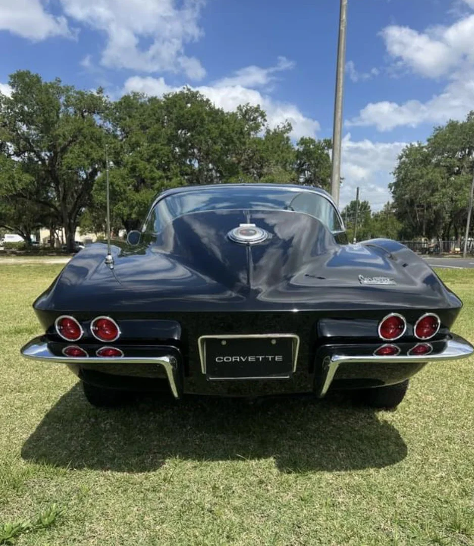 Chevrolet-Corvette-coupe-1966-Black-Black-4