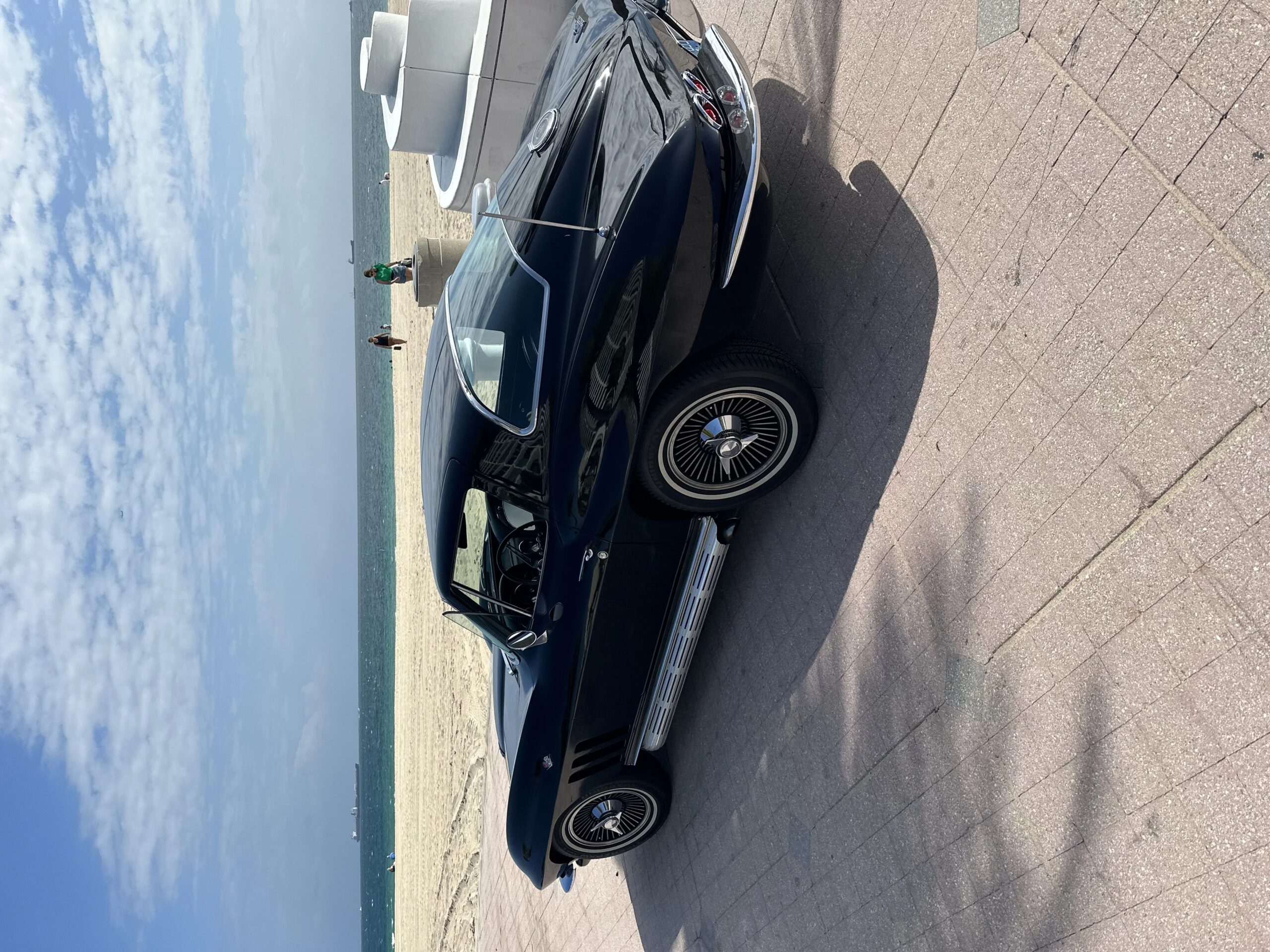Chevrolet-Corvette-coupe-1966-Black-Black