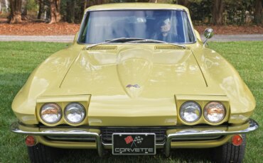 Chevrolet-Corvette-coupe-1967-Yellow-Black-10