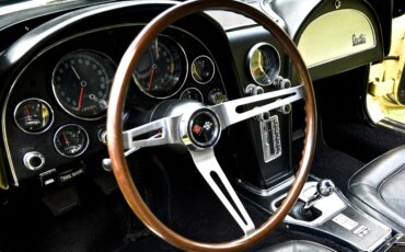 Chevrolet-Corvette-coupe-1967-Yellow-Black-16