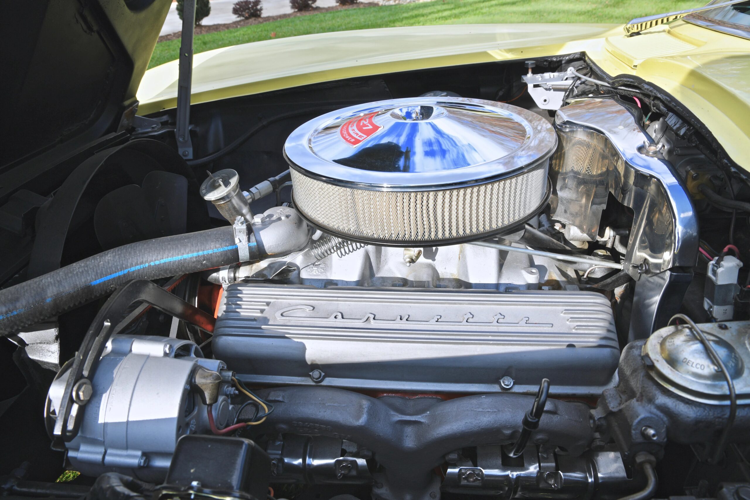 Chevrolet-Corvette-coupe-1967-Yellow-Black-21