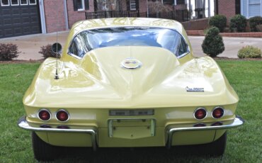Chevrolet-Corvette-coupe-1967-Yellow-Black-3
