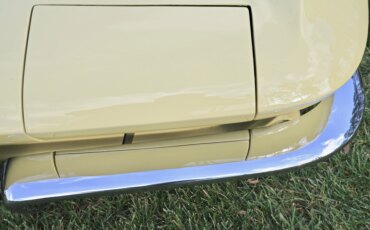 Chevrolet-Corvette-coupe-1967-Yellow-Black-5