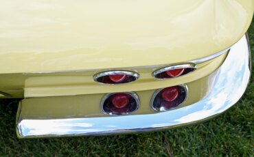 Chevrolet-Corvette-coupe-1967-Yellow-Black-8