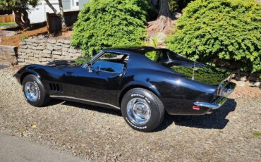 Chevrolet-Corvette-coupe-1968-Black-Black-16