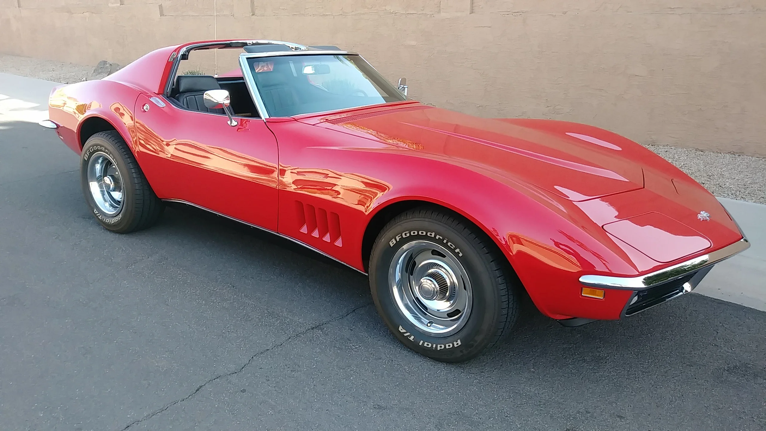 Chevrolet-Corvette-coupe-1968-Red-Black-13
